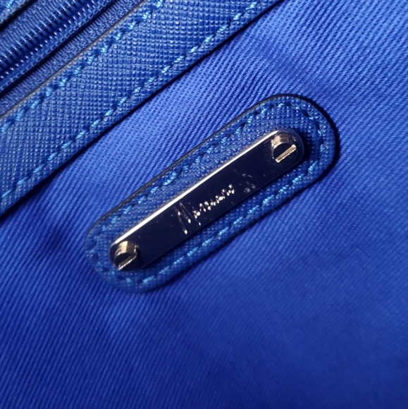 Marciano Large Crossbody Bag - Picture 5 of 6